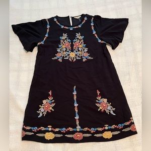 Entro floral embroidered dress.